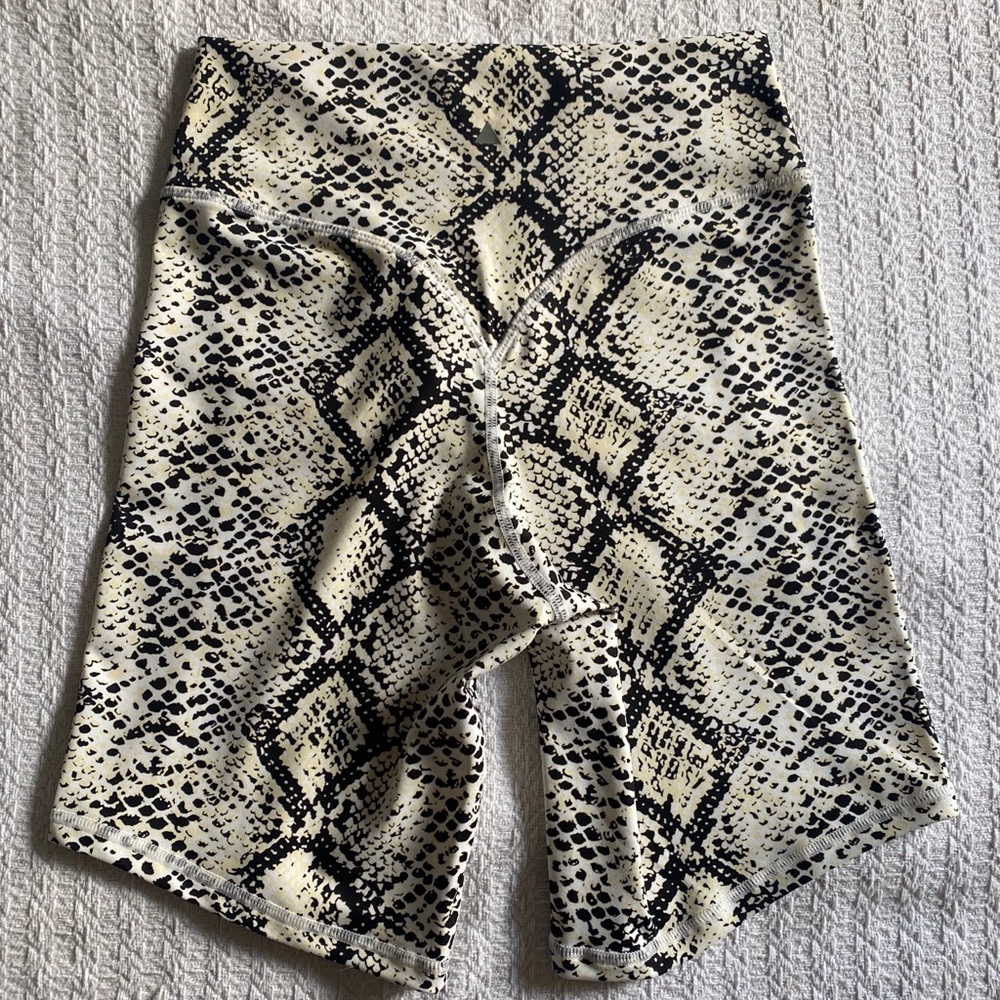 ❌ SOLD Balance Athletica Python Riders - Picture 2 of 3